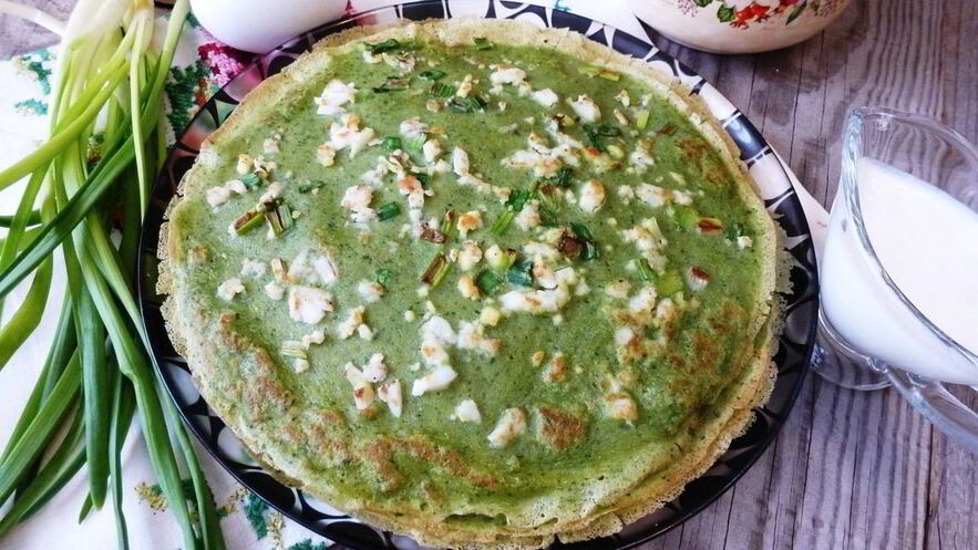 Рецепт шпинатных блинов с припеком из яйца и зеленого лука