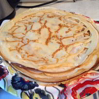 Рецепт Тонких блинов со сливочным маслом