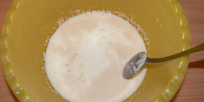 Рецепт булочек с брусникой, клубникой и штрейзелем