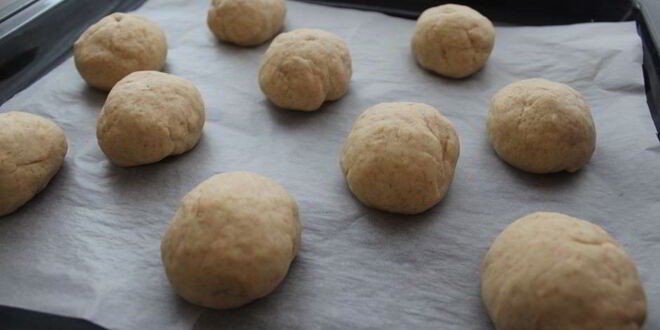 Рецепт булочек с чесноком и зеленью