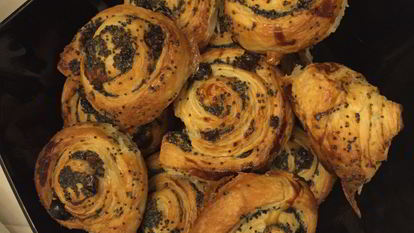 Рецепт Булочек с маком и изюмом