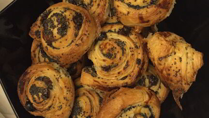 Рецепт Булочек с маком и изюмом