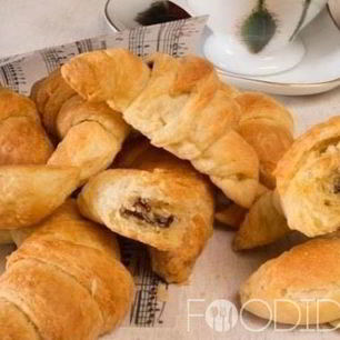 Рецепт Круассанов с ореховой начинкой