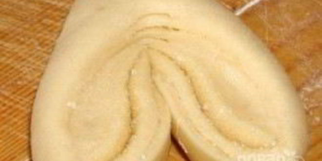 Рецепт плюшек с сахаром