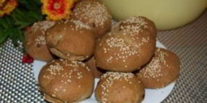 Рецепт ржаных булочек с луком в хлебопечке