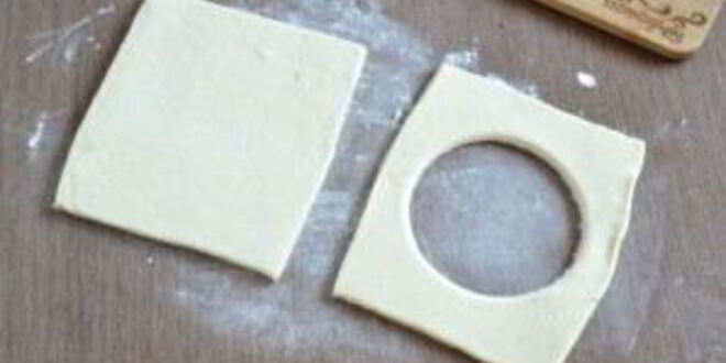 Рецепт ватрушек из слоеного бездрожжевого теста