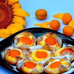 Рецепт Ватрушек с абрикосами