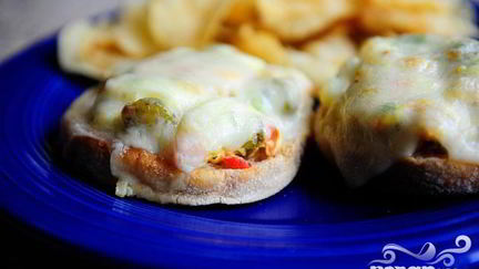 Рецепт Запеченных булочек с тунцом и сыром