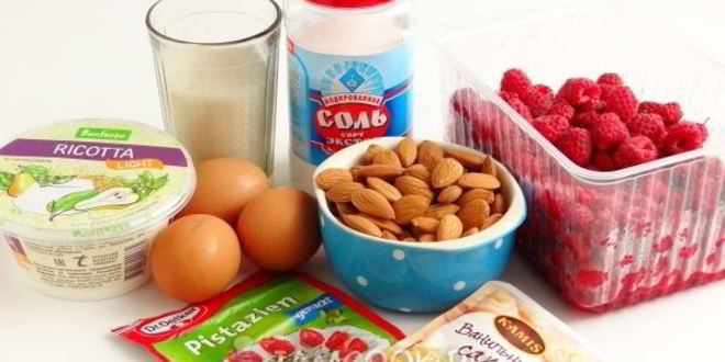 Рецепт миндального чизкейка с малиной