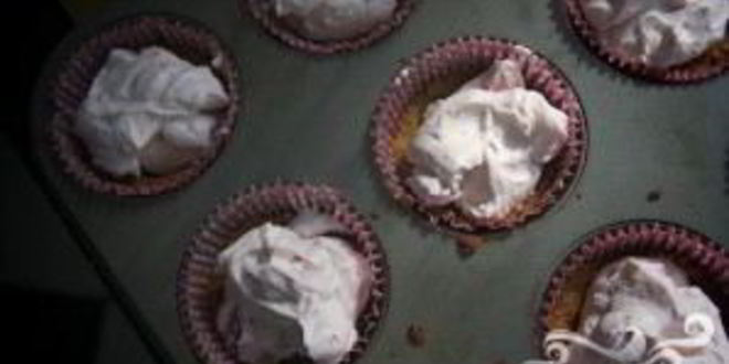 Рецепт мини-чизкейков с клубникой