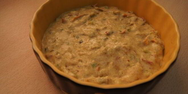 Рецепт чесночного кекса с сушеными томатами и перцем