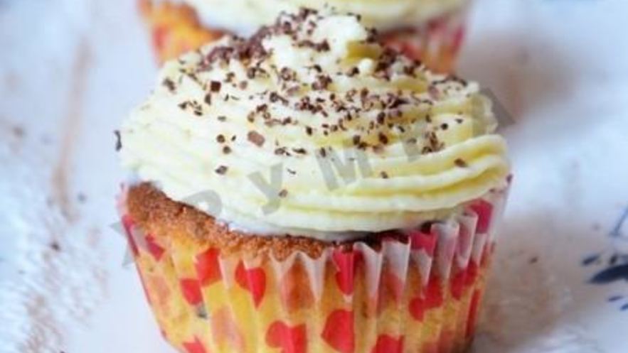 Рецепт капкейков с белым шоколадом и фисташками