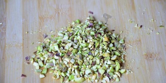 Рецепт капкейков с белым шоколадом и фисташками