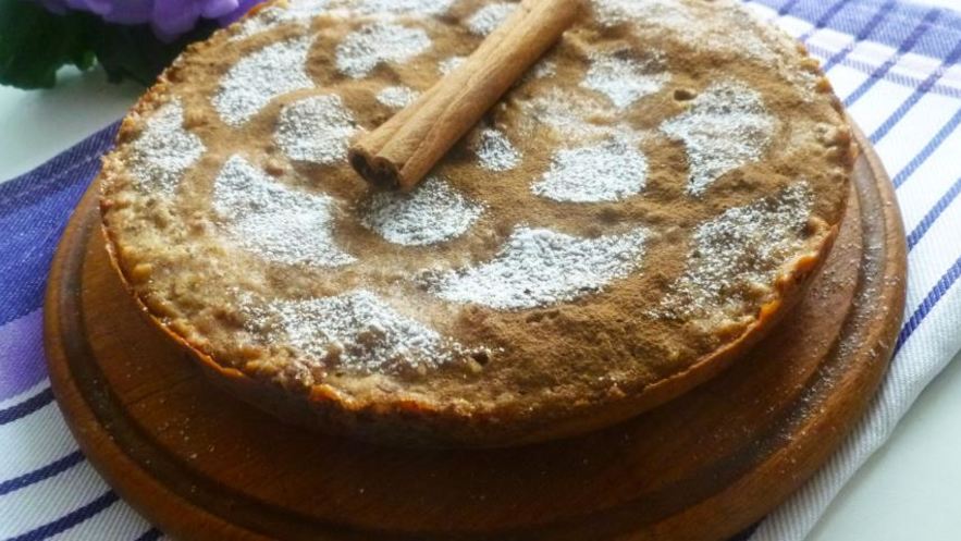 Рецепт кекса на яблочном пюре с орехами