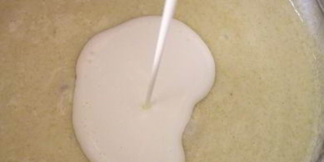 Рецепт кекса с черносливом и миндальной мукой