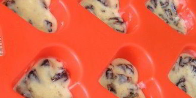 Рецепт кекса с черносливом и миндальной мукой