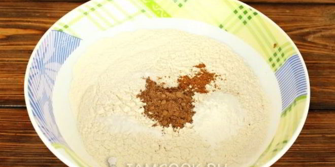 Рецепт кекса с финиками и орехами