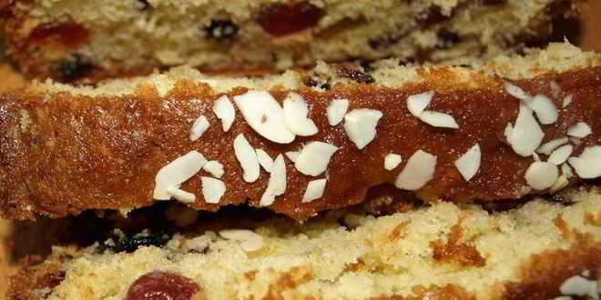 Рецепт кекса с вяленой вишней, арахисом и шоколадом