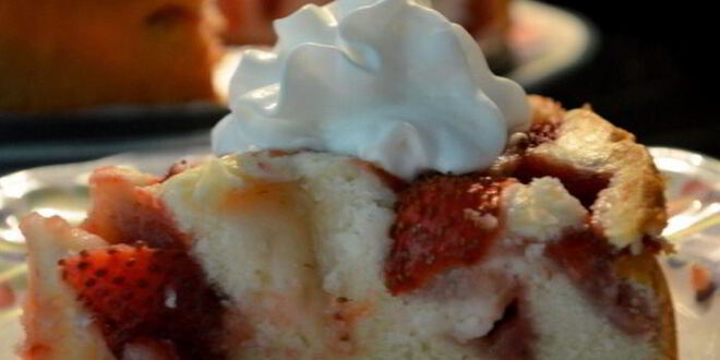 Рецепт клубничного летнего кекса