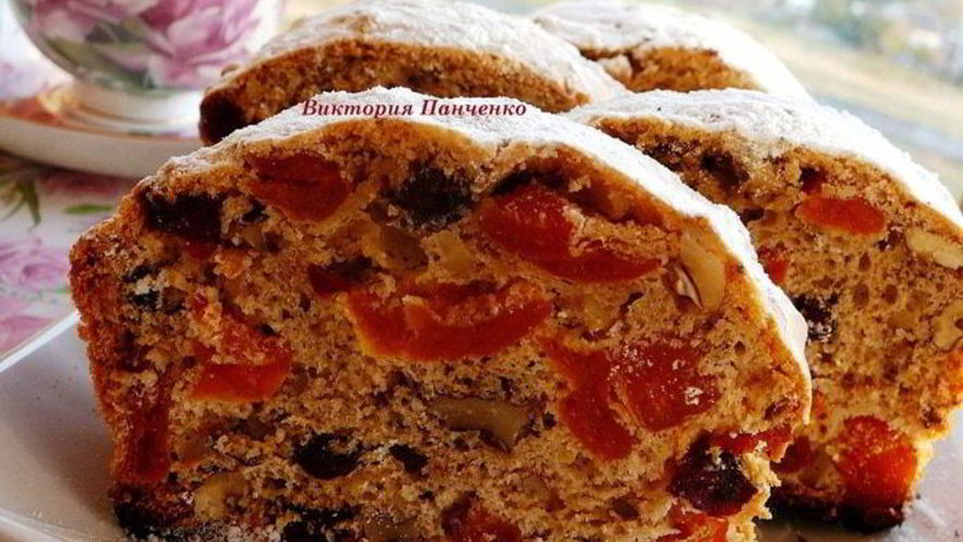 Рецепт пряного кекса с вяленой клюквой, курагой и орехами