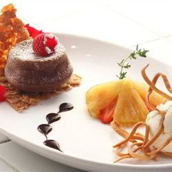 Рецепт Шоколадного фондана с малиной