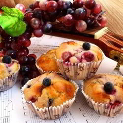 Рецепт Ягодных кексиков с белым шоколадом