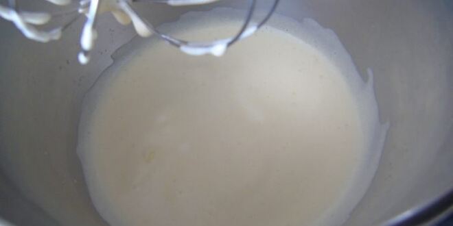 Рецепт закусочного кекса с беконом и маслинами