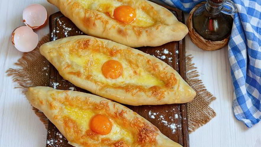 Рецепт хачапури с сыром по аджарски