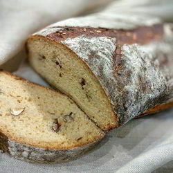 Рецепт Хлеба на печеных яблоках с орешками