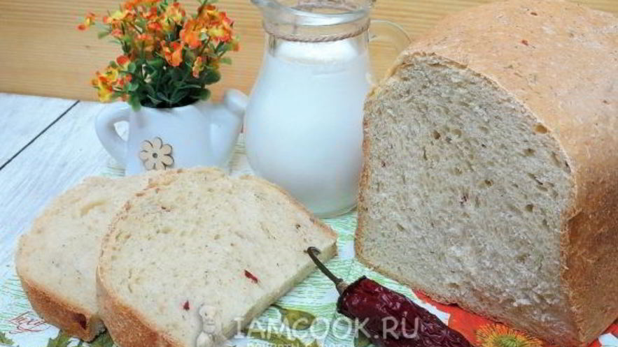 Рецепт хлеба с перцем чили, укропом и чесноком
