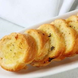 Рецепт Хрустящего багета с чесноком и специями