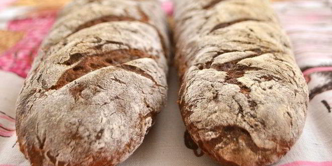 Рецепт ржаного батона с луком