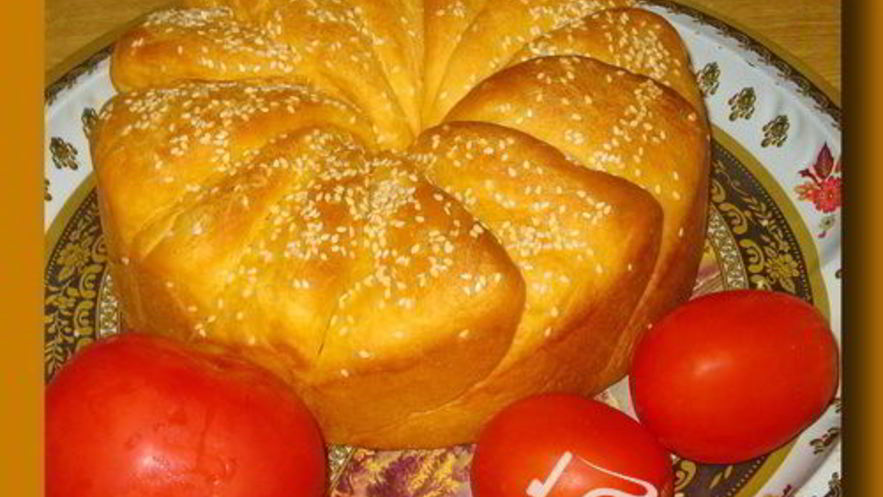 Рецепт томатного хлеба с кунжутом