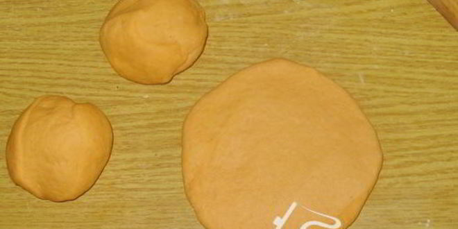 Рецепт томатного хлеба с кунжутом