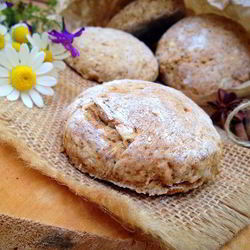 Рецепт Цельнозерновых сконов с яблоком