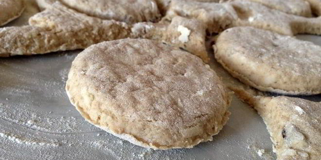 Рецепт цельнозерновых сконов с яблоком