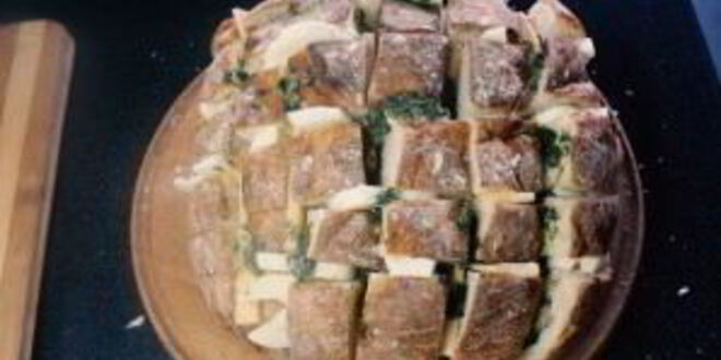 Рецепт закусочного хлеба с сыром и зеленью