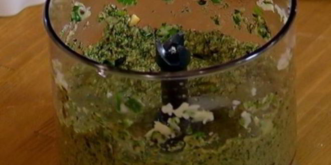 Рецепт кулечков из лаваша с копченой курицей и авокадо