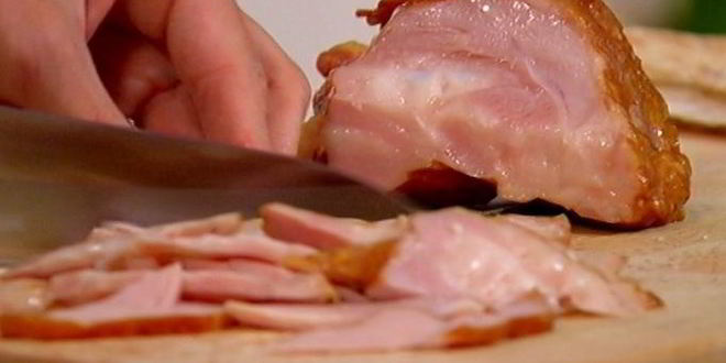 Рецепт кулечков из лаваша с копченой курицей и авокадо