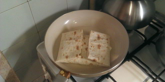 Рецепт курицы с кукурузой в лаваше