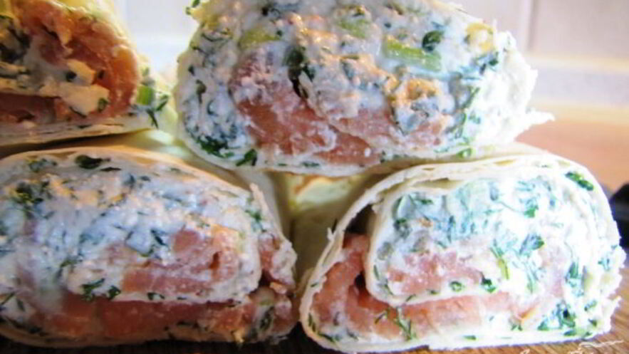 Рецепт лаваша закусочного, с творогом и семгой