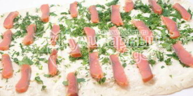 Рецепт рулетиков из лаваша с красной рыбой