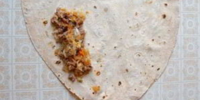 Рецепт рулетов из лаваша с квашеной капустой и мясом