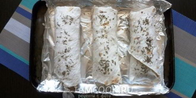 Рецепт сосиски в лаваше с сыром и огурчиком