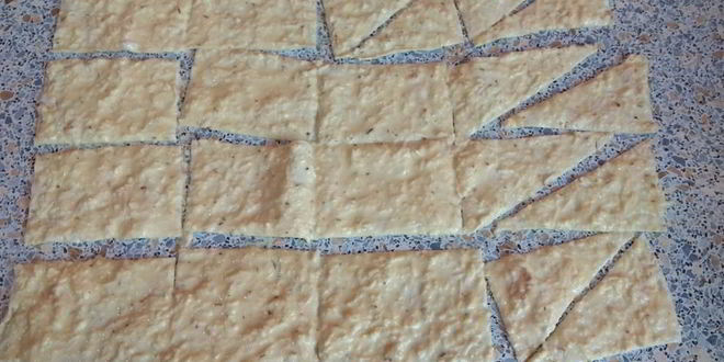 Рецепт сырных чипсов из лаваша