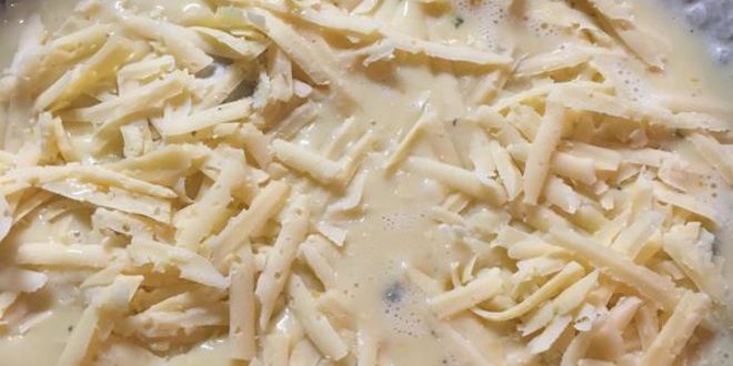 Рецепт запеченного лаваша с сырами