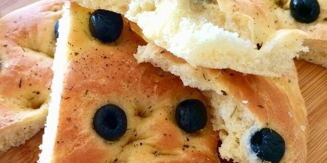 Рецепт фокаччи с оливками и прованскими травами