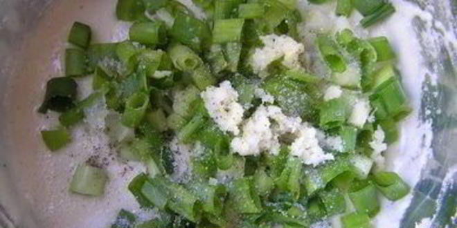 Рецепт лепешки с зеленым луком