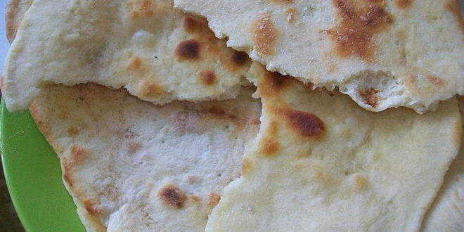 Рецепт пресной лепешки на кислом молоке