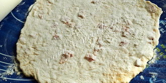 Рецепт сырных лепешек с ветчиной